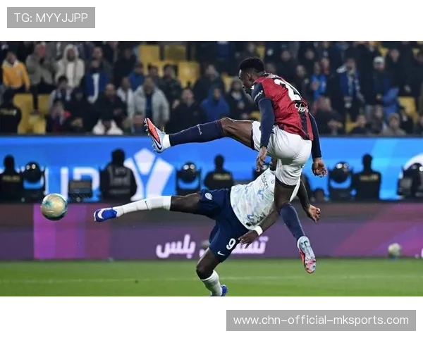 国米卢卡库反扑头槌完成制胜一击