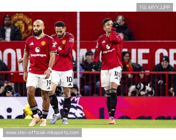 曼联与卡塞米罗分歧扩大？降薪幅度惹怒球员的背后玄机